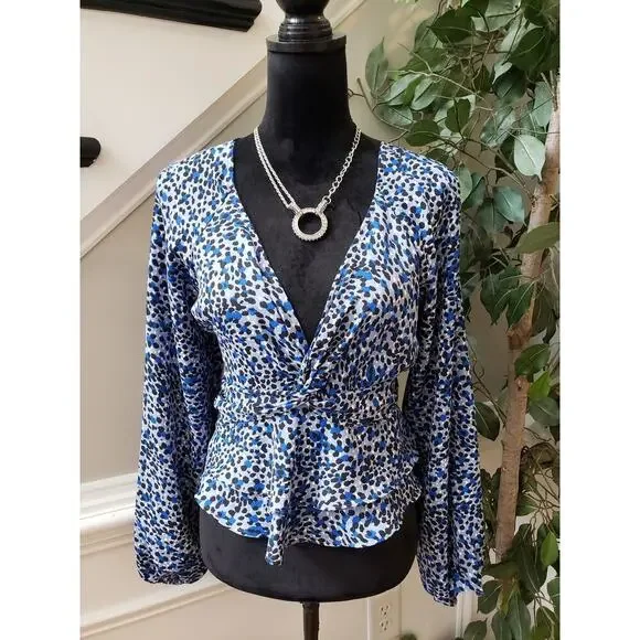 Express Blouse Top Womens Medium Blue Abstract Print Long Sleeve V-Neck Pullover - Picture 4 of 13